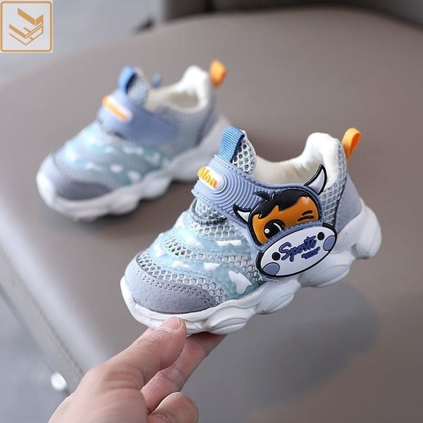 Ikdienas bērnu apavi ar aplikāciju trīs krāsās