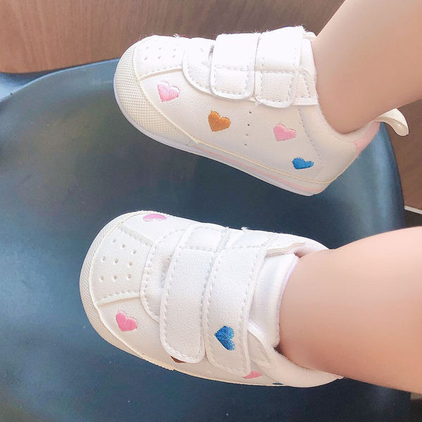 Mazuļu kedas no eko ādas ar uzlīmēm ar zvaigžņu izšuvumu