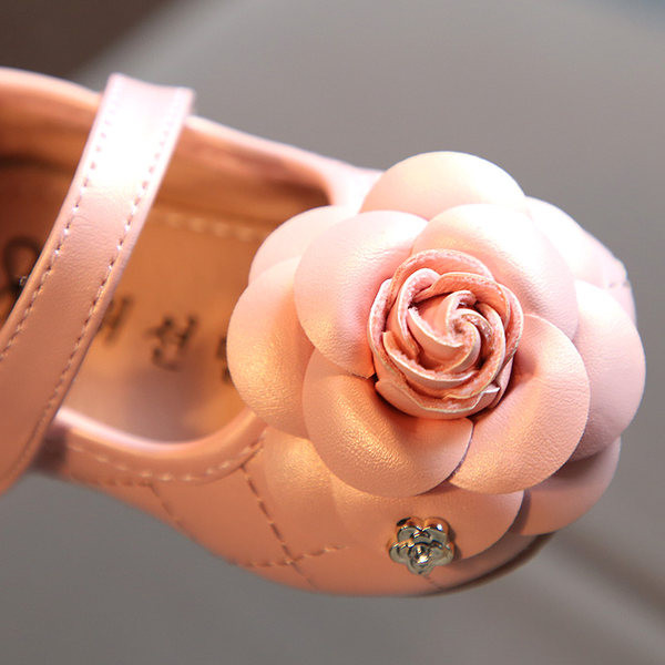 Pantofi din piele pentru bebelusi cu element de flori 3D