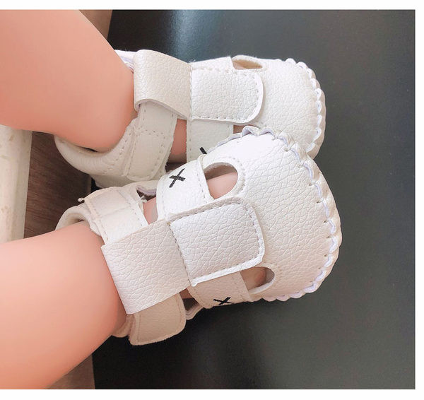 Sandale pentru bebelusi din piele ecologica cu talpa moale