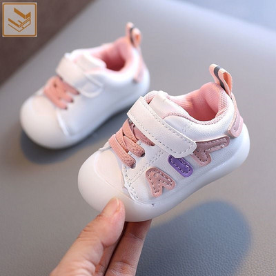 Bērnu ikdienas apavi ar ielāpiem un plakanu zoli