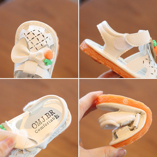 Mūsdienīgi zīdaiņu apavi ar mākslīgās ādas lentīti meitenēm