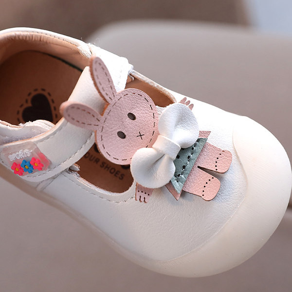 Zīdaiņu kurpes ar zaķa dekorāciju un uzlīmēm meitenēm