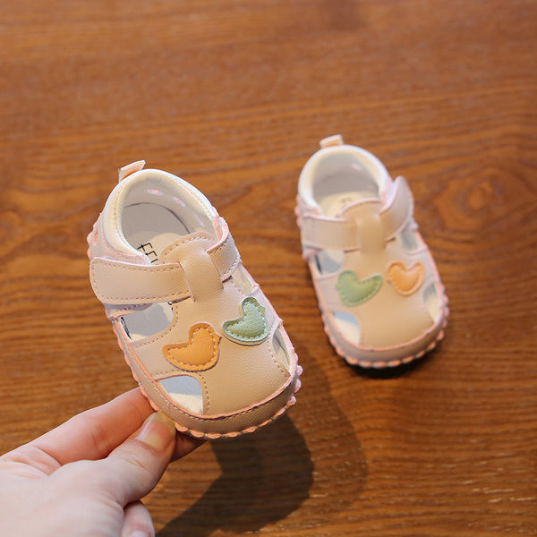 Bērnu ādas apavi ar uzlīmi trīs krāsās