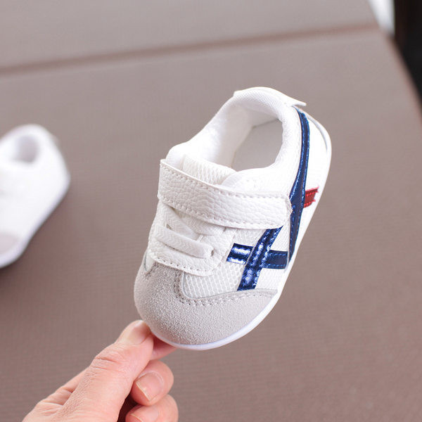 Pantofi pentru bebelusi cu velcro