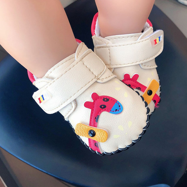 Bērnu zābaki no eko ādas ar aplikāciju - dažādi modeļi