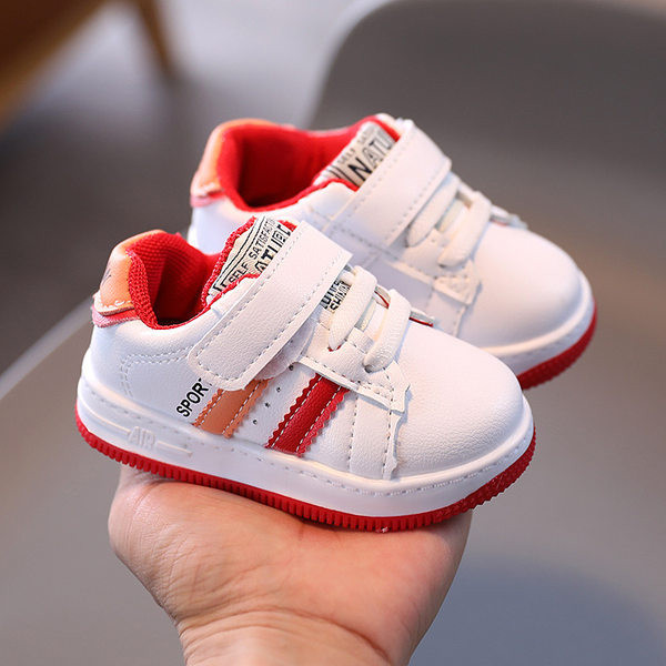 Bērnu ikdienas kedas ar velcro un uzrakstu