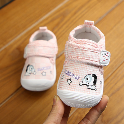 Zīdaiņu apavi ar velcro un aplikāciju