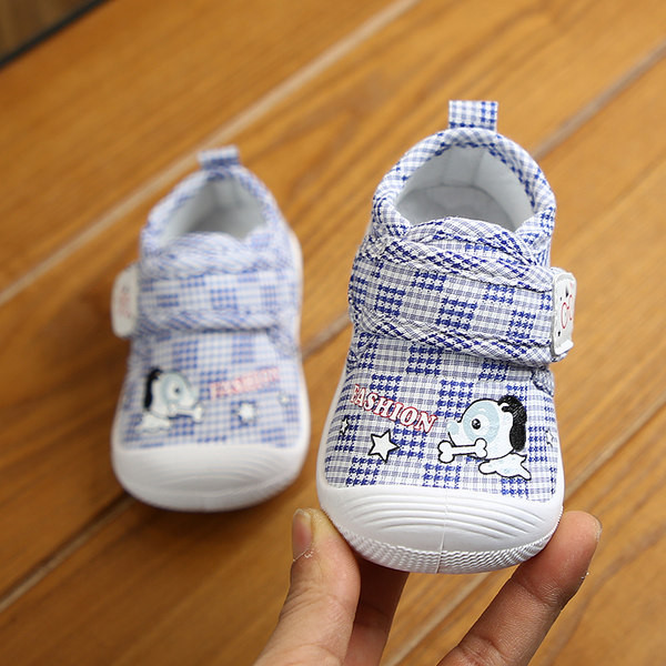 Zīdaiņu apavi ar velcro un aplikāciju