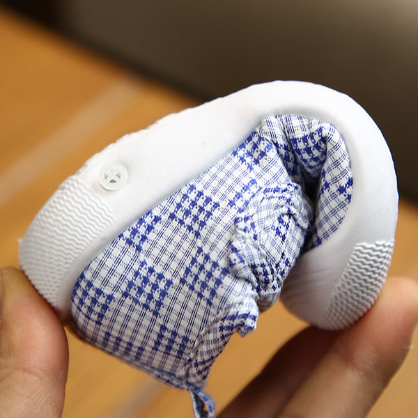 Zīdaiņu apavi ar velcro un aplikāciju