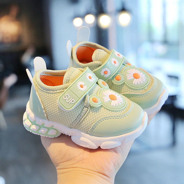 Bērnu kedas ar 3D elementiem - meitenēm