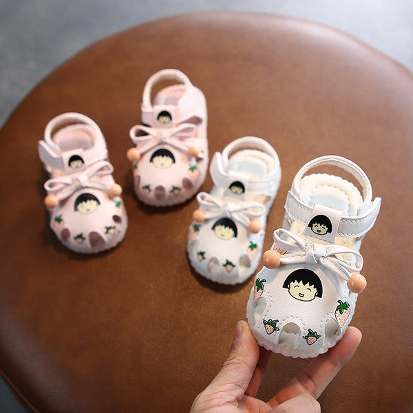 Model nou de sandale bebelusi cu aplicatie si panglica pentru fete