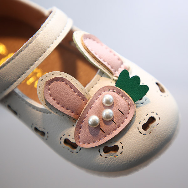 Bērnu sandales ar 3D elementu un uzlīmēm - mīksta zole