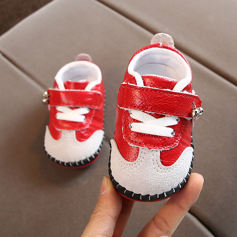 Бебешки кожени обувки за момичета и момчета в мека подметка