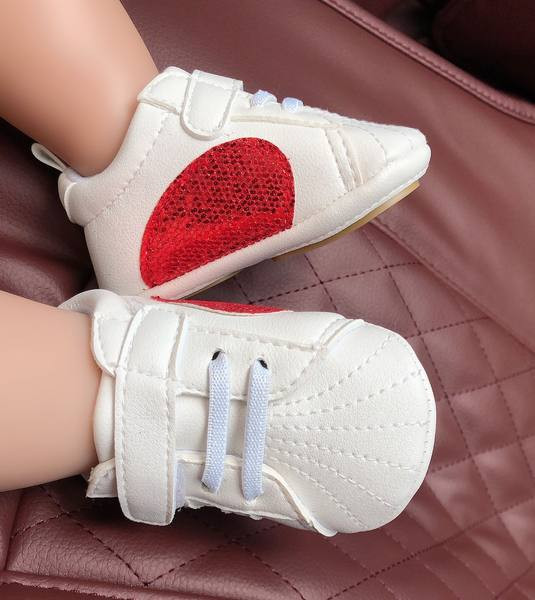 Adidași pentru bebeluși cu paiete pentru fete
