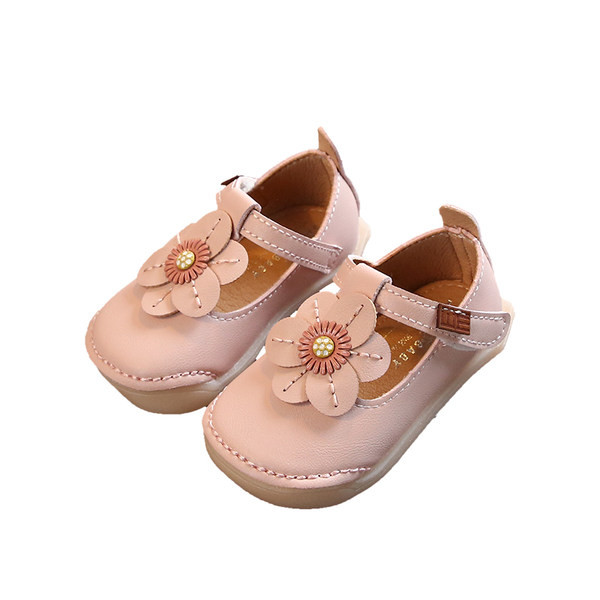 Sandale pentru bebeluși cu element de flori 3D și autocolant