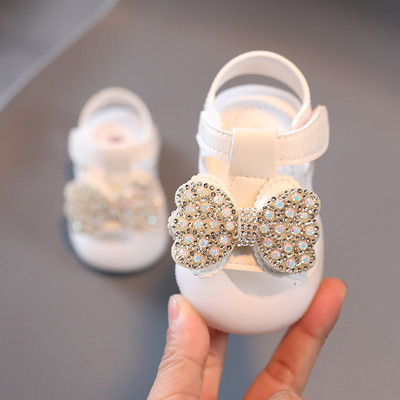 Нов модел бебешки сандали с панделка и камъни за момичета