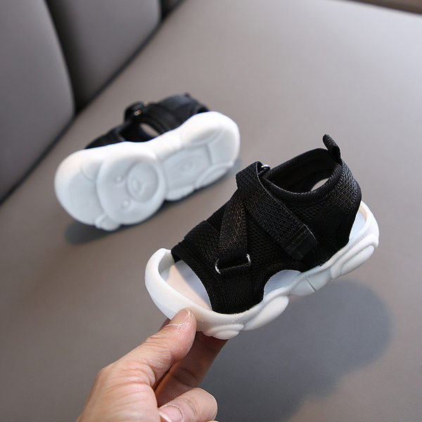 Model nou de sandale pentru bebelusi cu velcro - trei culori pentru baieti