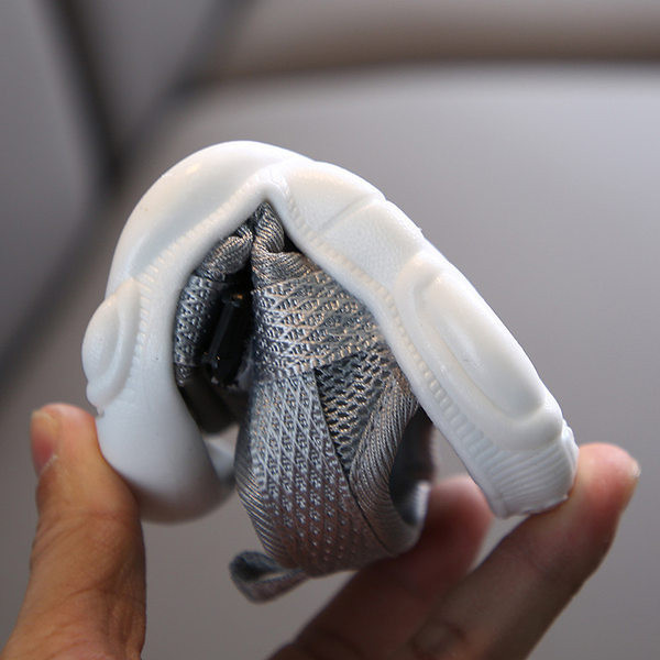 Model nou de sandale pentru bebelusi cu velcro - trei culori pentru baieti