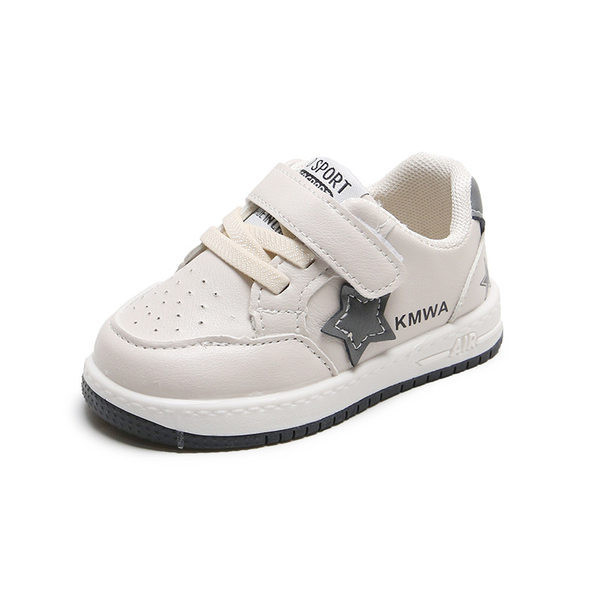 Bērnu kedas ar izšuvumu un uzrakstu