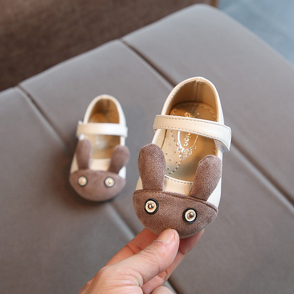 Sandale pentru bebeluși cu element 3D și autocolante