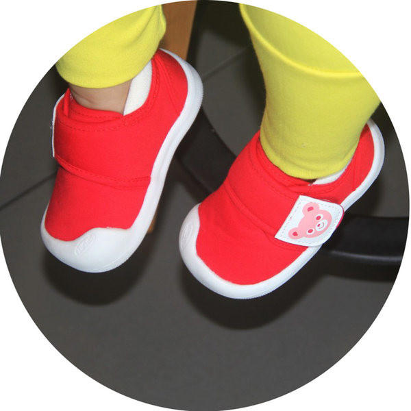 Zīdaiņu tekstila kedas ar izšuvumu un velcro