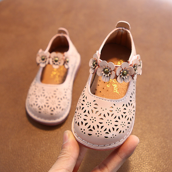 Zīdaiņu kurpes ar 3D ziediem meitenēm