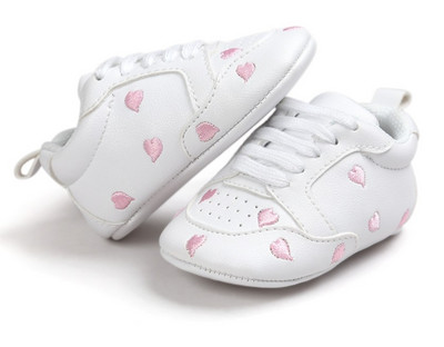 Cizme pentru bebelusi din piele ecologica cu cravate si broderie colorata