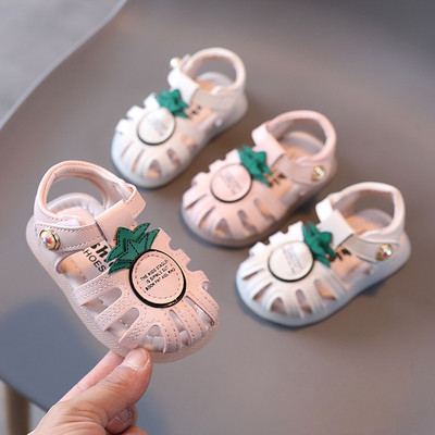 Модерни бебешки сандали за момичета с надпис
