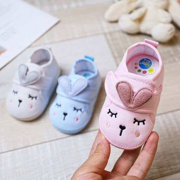 Бебешки обувки с 3D елемент  и бродерия за момичета и момчета