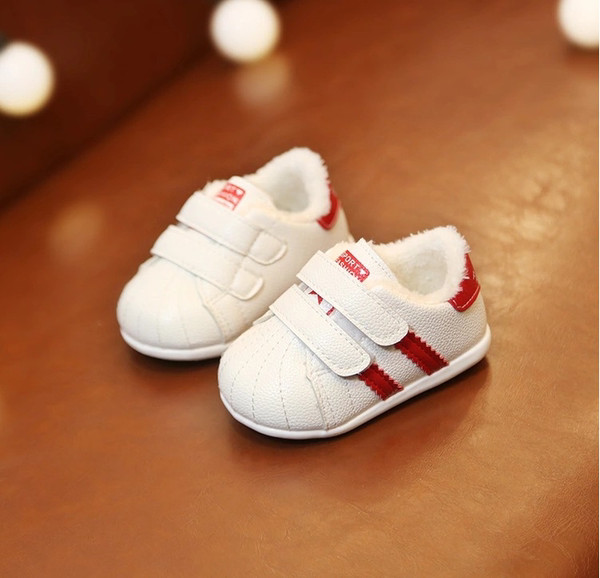 Adidași pentru bebeluși din piele ecologică cu căptușeală moale