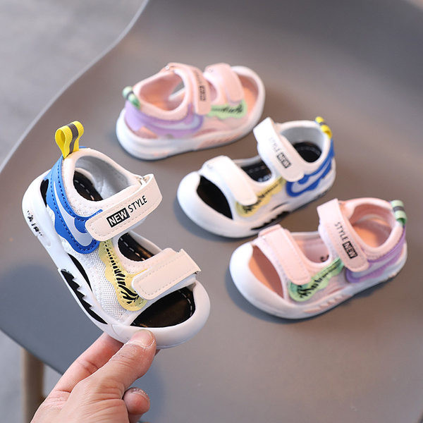 Ikdienas bērnu sandales meitenēm ar uzlīmēm