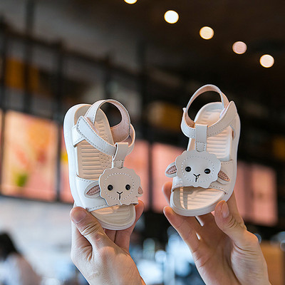 Модерни бебешки сандали от еко кожа с лепенки за момичета в два цвята