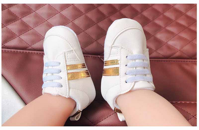 Bērnu kedas ar mežģīnēm un mīkstu zoli