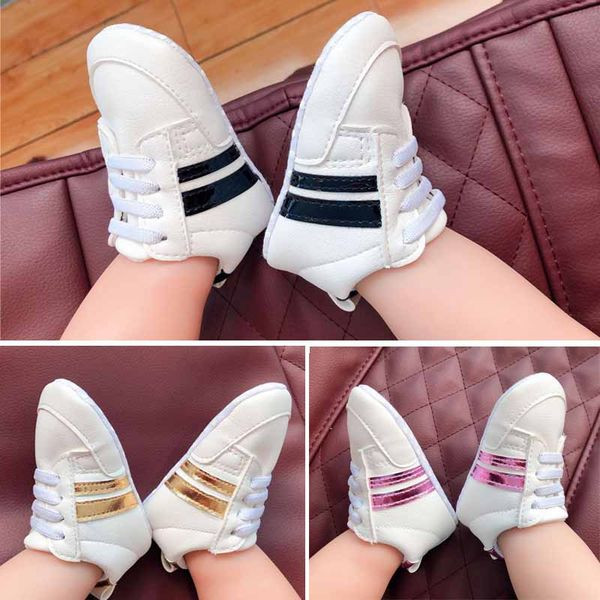 Bērnu kedas ar mežģīnēm un mīkstu zoli