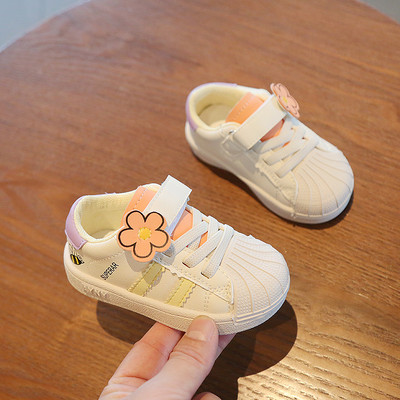 Детски ежедневни обувки с връзки и лепенки в три цвята