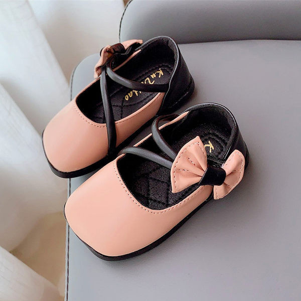 Zīdaiņu apavi no eko ādas ar lentīti un plakanu zoli