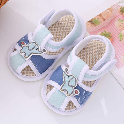 Sandale antiderapante pentru bebelusi cu velcro si element 3D