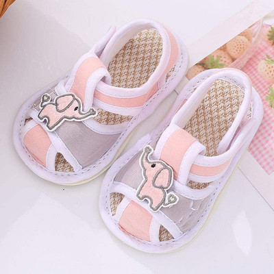 Sandale antiderapante pentru bebelusi cu velcro si element 3D