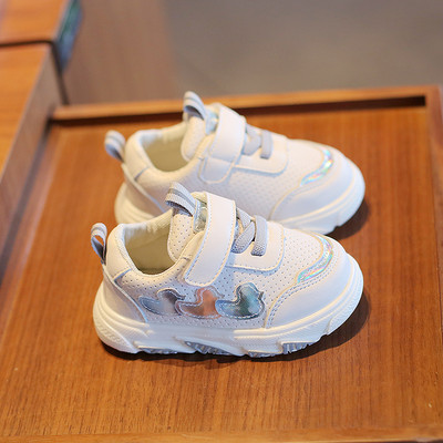 Bērnu ikdienas apavi ar ielāpiem un plakanu zoli