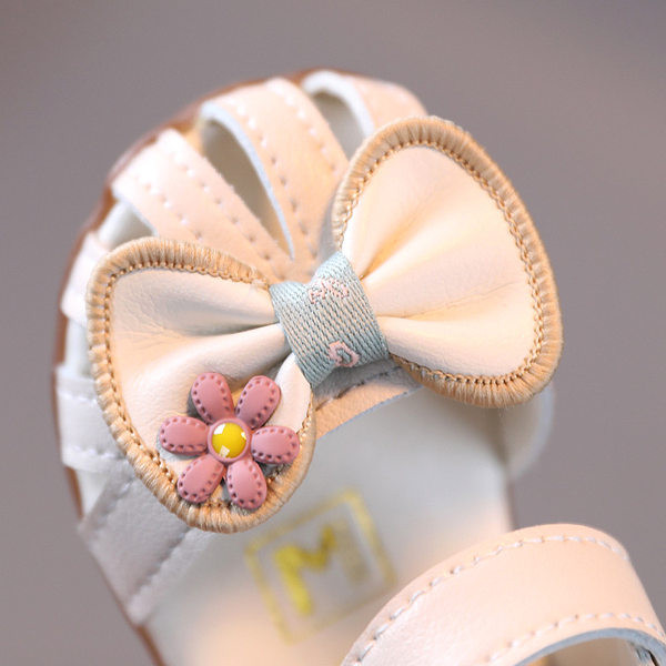 Bērnu ādas sandales ar lenti un velcro