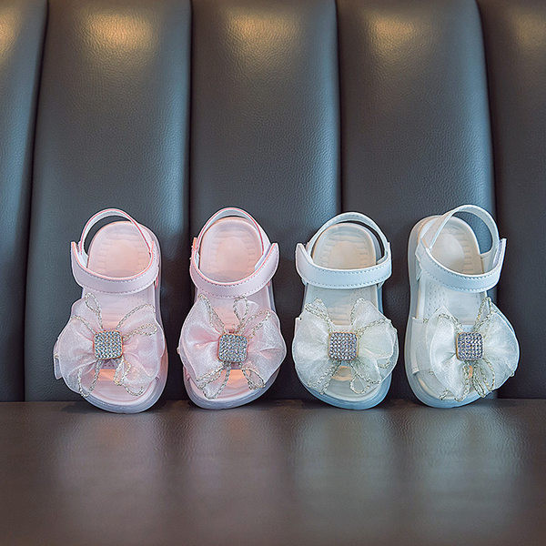 Modernas bērnu sandales ar tilla lenti un akmentiņiem