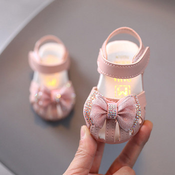 Модерни бебешки сандали с панделка и камъни