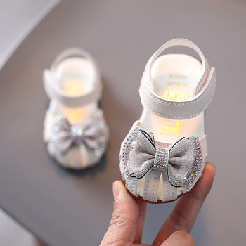 Модерни бебешки сандали с панделка и камъни