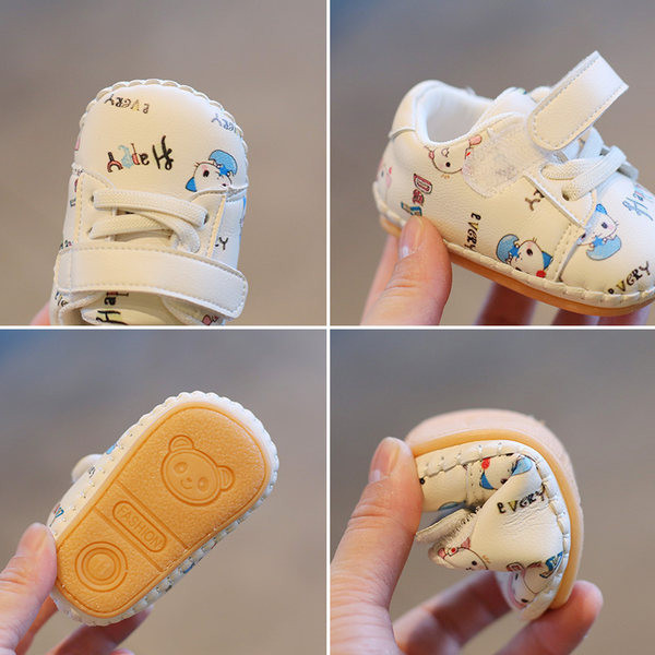 Mūsdienīgi mazuļu apavi ar ielāpiem un plakanu zoli