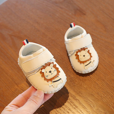 Бебешки ежедневни обувки с апликация 