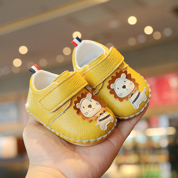 Παιδικά καθημερινά παπούτσια με απλικέ