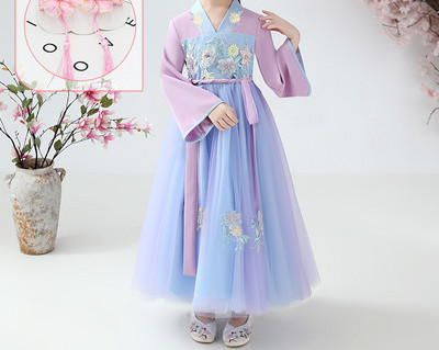 Stilīga bērnu kleita ar izšuvumu mežģīnēm un rāvējslēdzēju mugurpusē