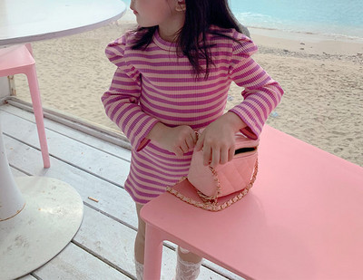 Bērnu ikdienas kleita ar garām piedurknēm - divi modeļi