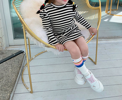 Bērnu ikdienas kleita ar garām piedurknēm - divi modeļi